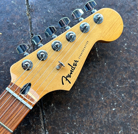 2022 Fender Player Plus Stratocaster HSS Silverburst – Moze Guitars