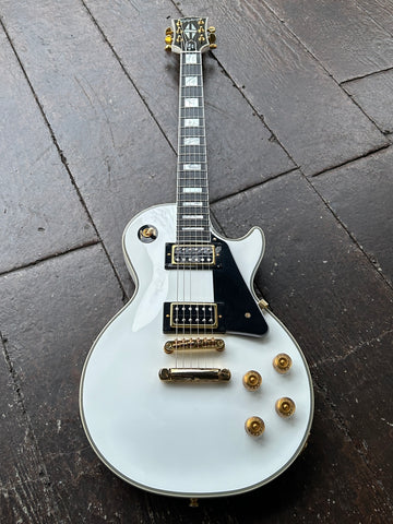 2024 Epiphone Inspired by Gibson Custom Les Paul Custom - Alpine