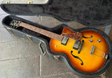 Godin 5th Avenue CW kingpin II HB Cognac Burst