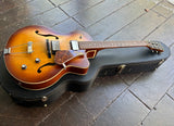 Godin 5th Avenue CW kingpin II HB Cognac Burst
