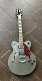 Gretsch G2622 Streamliner Center Block, V-Stoptail , Phantom Metallic