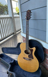 Guild F4CE-NT with case