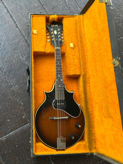 1968 Gibson EM-200 Mandolin sunburst, with single pick up, rosewood fretboard and black headstock in case