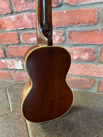 Gibson Ukulele Model 2 – Moze Guitars