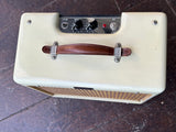 Fender Woody Pro Junior Ash Custom Shop 15-Watt 1x10"
