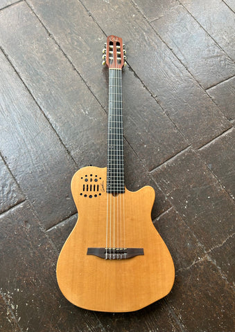Godin Multiac ACS5A Nylon String, cedar top, ebony fretboard and rosewood headstock