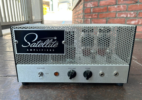 Satellite Amplifier Cuda metal enclosure tube amplifier head, two control knobs