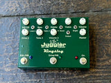 Kinglsey Juggler guitar pedal, green pedal with nine control knobs, three button foot switch