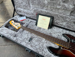 2021 Fender American Professional II Jazz Bass Fretless Rosewood Fingerboard 3-Color Sunburst