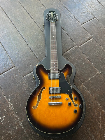 Hamer Echotone hollowbody sunburst guitar with chrome hardware and rosewood fretboard