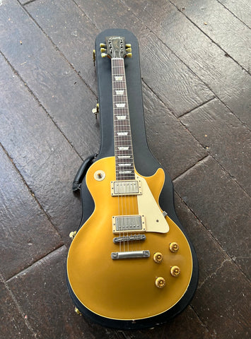 2009 Gibson Custom Shop Les Paul R7 Gold Top, rosewood fretboard, trapezoid inlays, black headstock, nickel hardware and pick-ups
