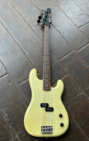 1986 Fender Precision Bass Japan PB-551 pearl, rosewood fretboard , black headstock