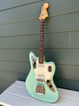 Squier Jaguar Duncan  Designed pickups