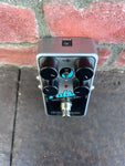 Electro Harmonix Nano Pulsar Variable Shape Stereo Tremolo Pedal