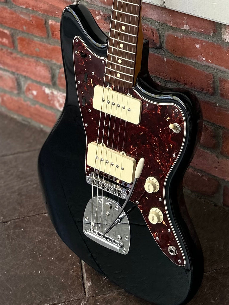2013 Fender Jazzmaster MIM Player Series – Moze Guitars