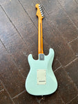 Squier 40th Anniversary Stratocaster Vintage Ed. Satin Sonic Blue