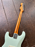 Squier 40th Anniversary Stratocaster Vintage Ed. Satin Sonic Blue