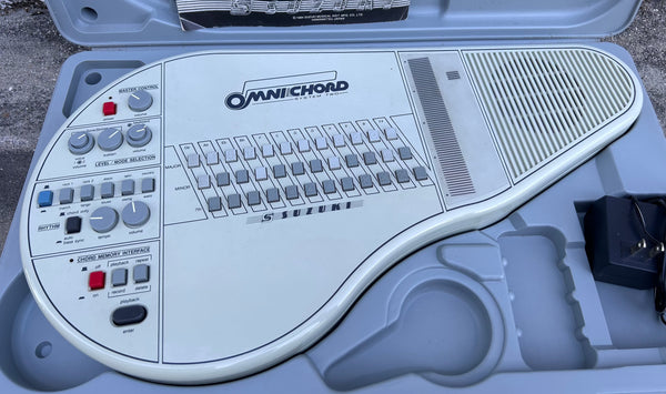 「修理必要」スズキ Omnichord System 100 ケース付き 修理必要」スズキ Omnichord System 100 ケース付き 修理必要