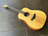 Taylor Academy 10e,Spruce top and sapele body Maple neck with Standard Taylor profile African ebony fingerboard and bridge, ES-B electronics