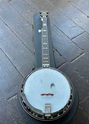 Heartland Mastertone Gibson Copy, with white banjo head, chrome hardware rosewood fretboard and black headstock