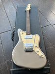 2019 G&L Fullerton Deluxe Doheny, sand grey finish, rosewood fretboard an dmaple headstock. Two jazzmaster pick ups