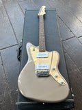 2019 G&L Fullerton Deluxe Doheny, sand grey finish, rosewood fretboard an dmaple headstock. Two jazzmaster pick ups