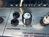 closeup on knobs for Magnatone Super 15