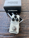 Light grey TC Electronic Mimiq Mini Doubler Pedal, with three black knob controls and single button footswitch