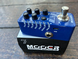 Mooer A7 Ambience Reverb profile shot