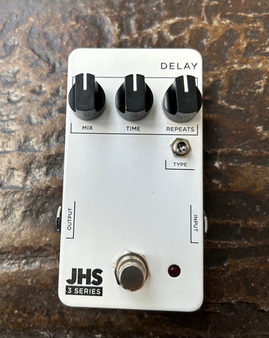 JHS 3 Series Delay Pedal guitar effects white three knob controls and single button footswitch