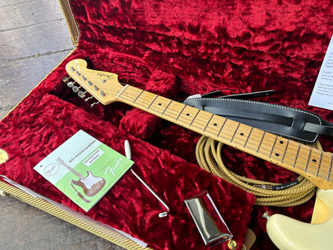 ギター Fender American vintage 56 Stratocaster Fender American Vintage '56 Stratocaster | Reverb