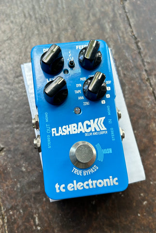 Blue TC Electronic Pedal, flashback two delay with four knob controls and single button footswitch