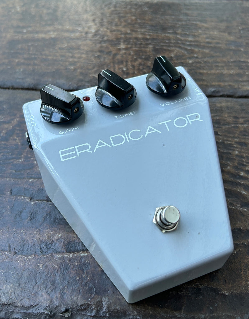 Satellite Amps Eradicator Tube Guitar Preamp Pedal – Moze Guitars