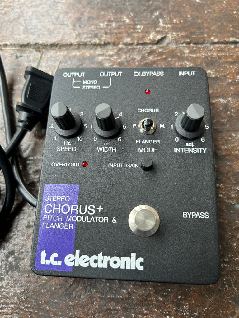 T.C. Electronic Chorus Pitch Modulator & Flanger – Moze Guitars