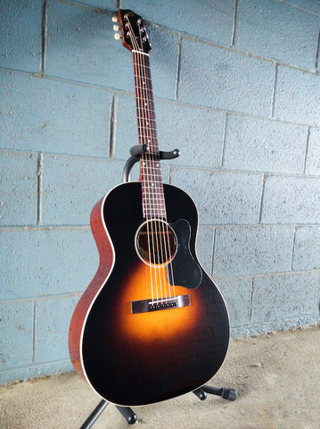 Loar L-00 Series (L0-18-VS)