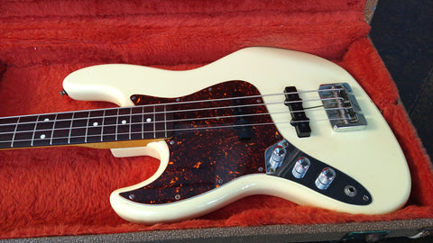 1986 Fender Jazz Bass (Left handed ) Japan – Moze Guitars