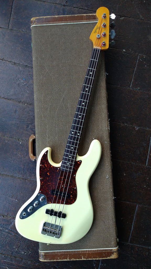 1986 Fender Jazz Bass (Left handed ) Japan – Moze Guitars