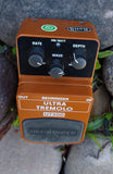 Behringer UT300 Ultra Tremolo