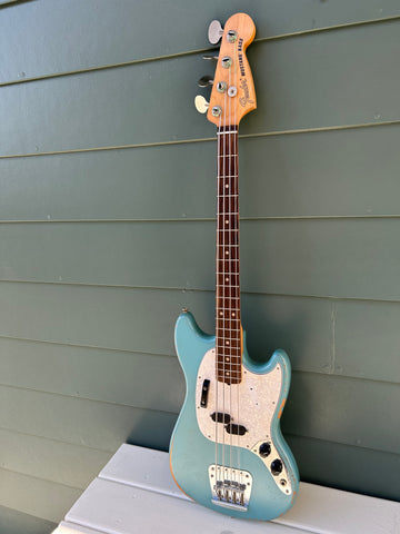 2019 Fender JMJ Road Worn Mustang Bass