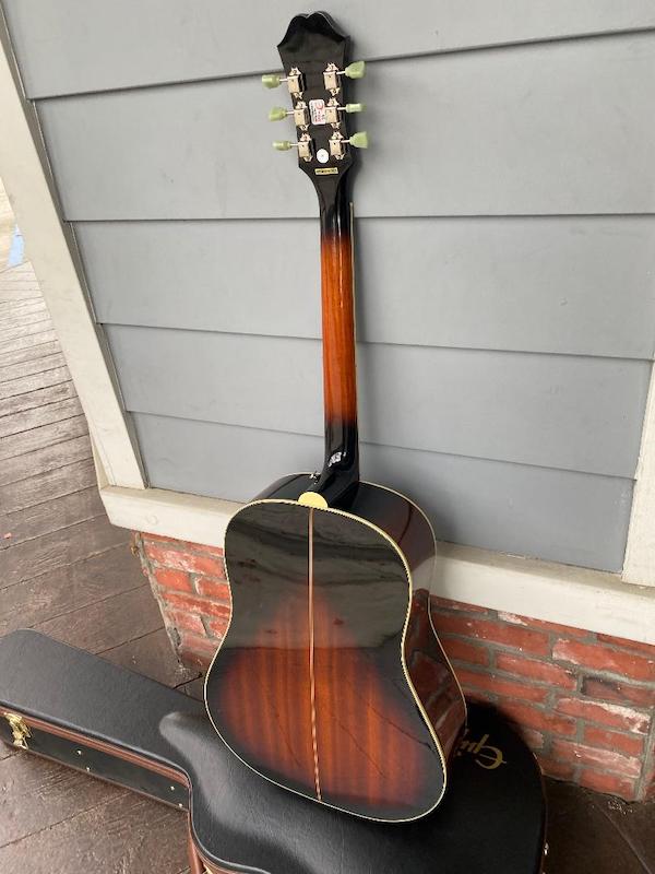 Epiphone John Lennon Limited Ed. EJ-160E – Moze Guitars