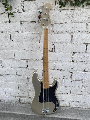 Fender P Bass MIM 2021