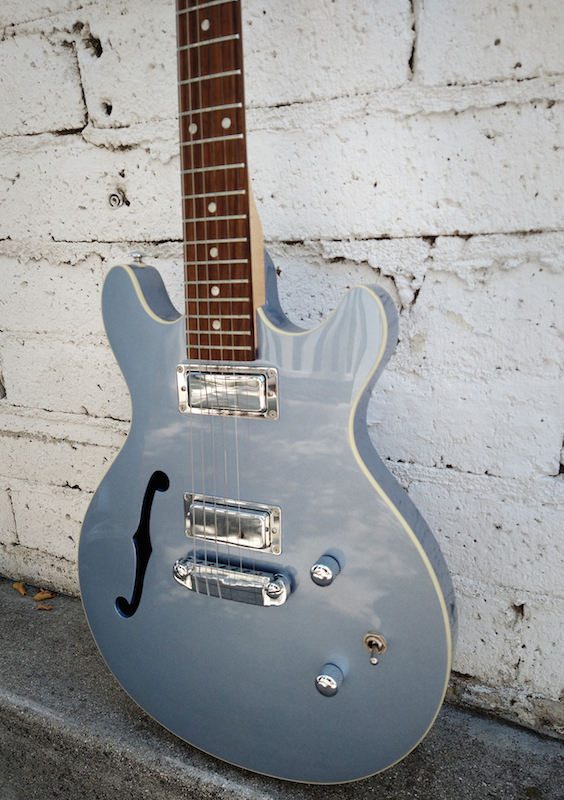 Daisy Rock Retro H Moze Guitars